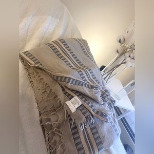 Aritiza blanket scarf - mixed stripes, beige